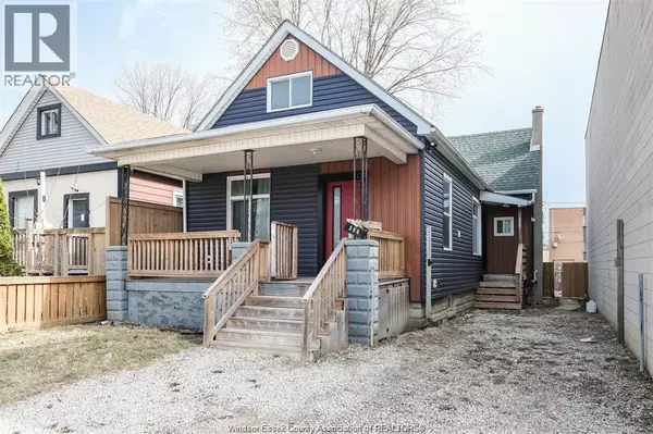 Windsor, ON N9A5B4,588 Caron AVENUE