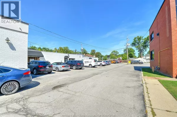 Amherstburg, ON N9V1E9,56 RICHMOND #3