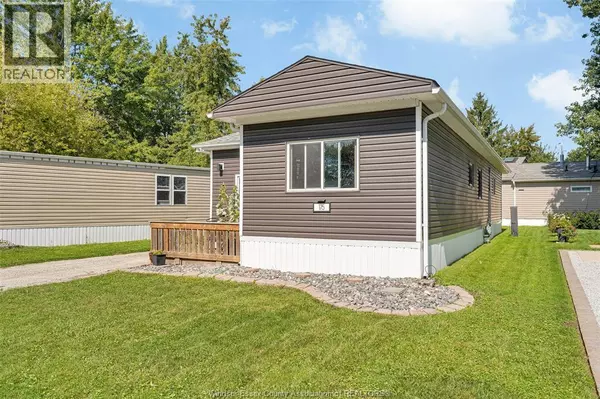 Essex, ON N8M2A7,175 NEIL COURT