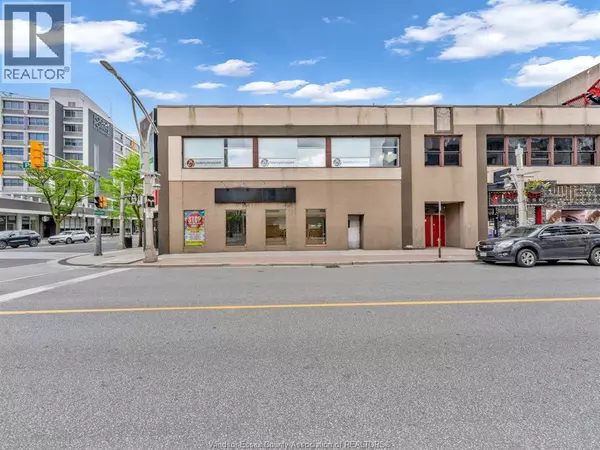 Windsor, ON N9A4J2,401 OUELLETTE AVENUE