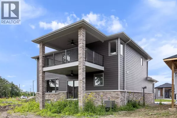 Essex, ON N8M2X5,113 BEAR STREET