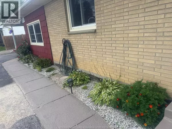 Wheatley, ON N0P2P0,830 TALBOT ROAD