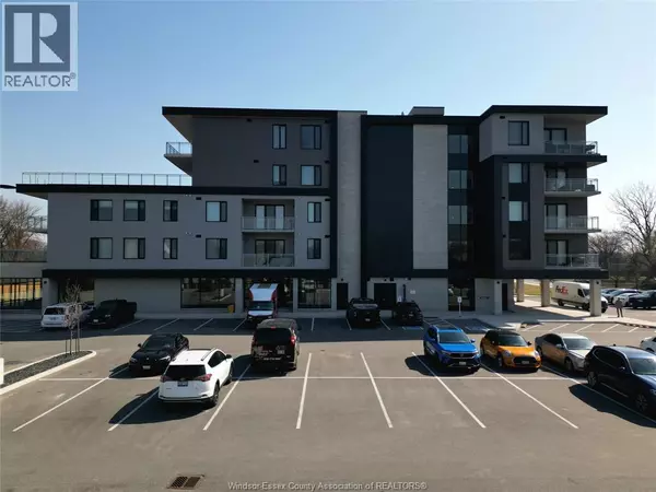 Tecumseh, ON N8N0E9,14400 TECUMSEH RD East #402