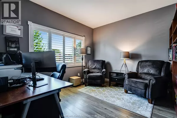 Chatham, ON N7M6C3,42 Bruinsma AVENUE