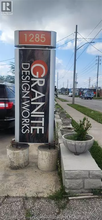 Windsor, ON N8X2A5,1285 CRAWFORD AVENUE