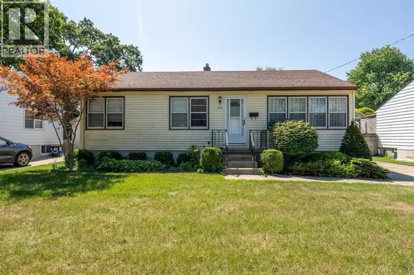 Sarnia, ON N7V2M3,751 KEMSLEY DRIVE