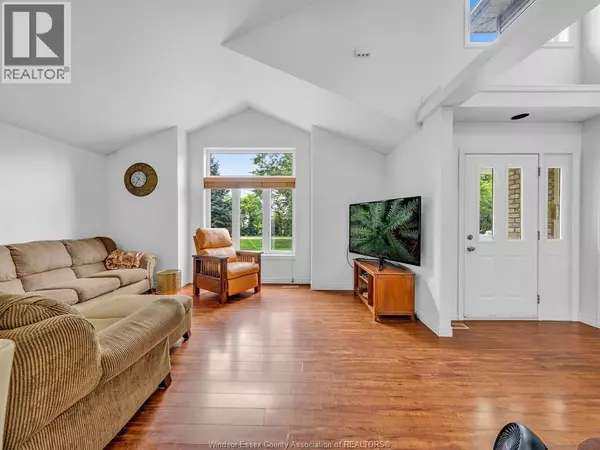 Leamington, ON N8H3V4,9 ELLIS ROAD