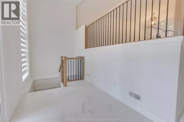 Amherstburg, ON N9V4B6,103 KINGSBRIDGE DRIVE