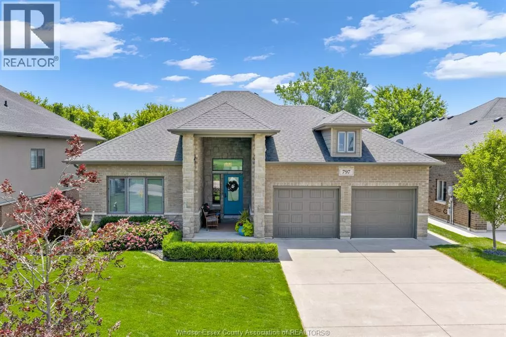 Kingsville, ON N9Y0B6,797 HERITAGE ROAD