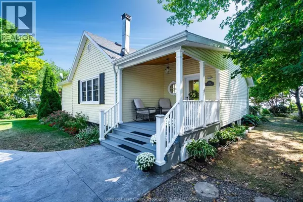 Colchester, ON N0R1G0,389 Erie View