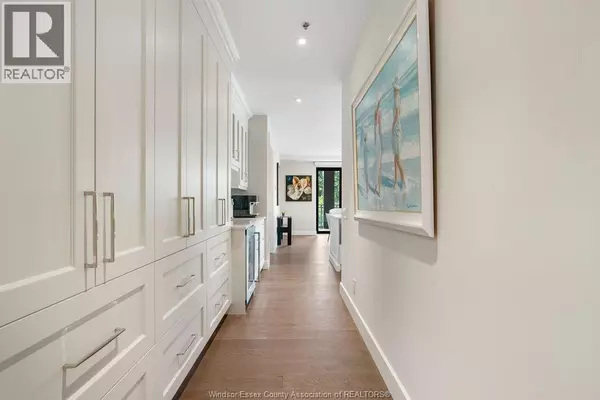 Tecumseh, ON N0P2L0,14400 TECUMSEH RD #209