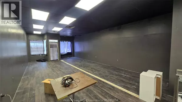 Windsor, ON N9A1A5,286 OUELLETTE AVE #MAIN