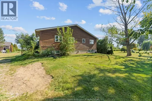 Leamington, ON N0P2P0,192 LAKESHORE DRIVE