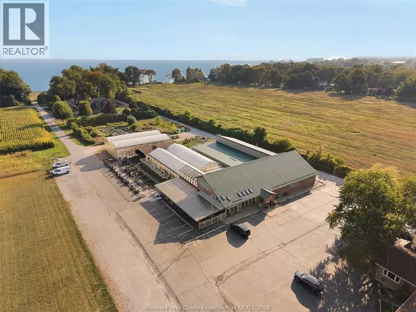 Kingsville, ON N9Y2K6,585 SEACLIFF DRIVE