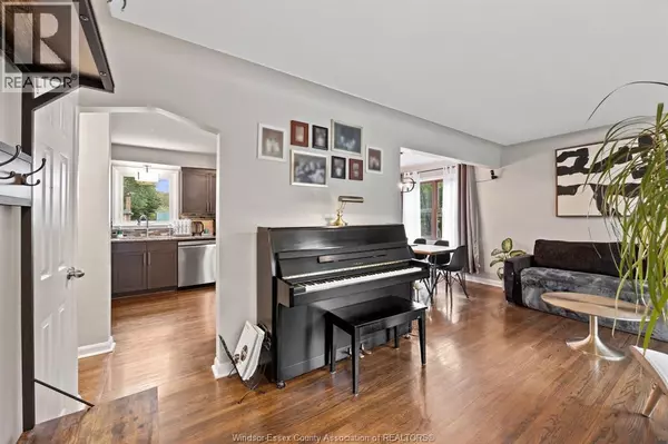 Windsor, ON N9E2B5,2555 VIRGINIA PARK