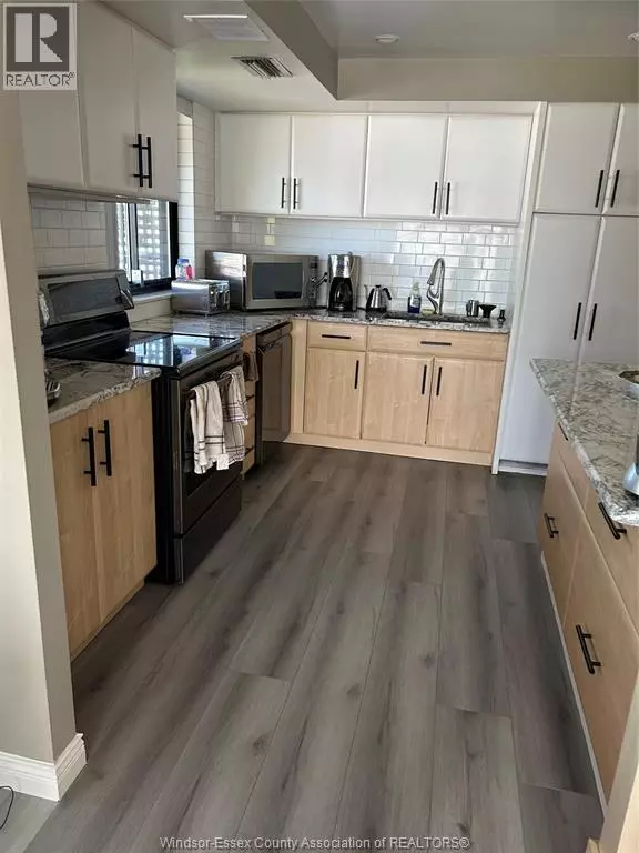 Windsor, ON N8S4L8,5125 RIVERSIDE DR East #504