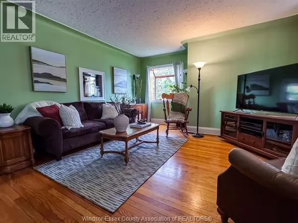 Windsor, ON N8W4R8,2348 BERNARD
