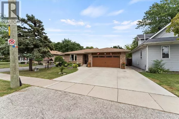 Tecumseh, ON N8N1W4,576 Lesperance