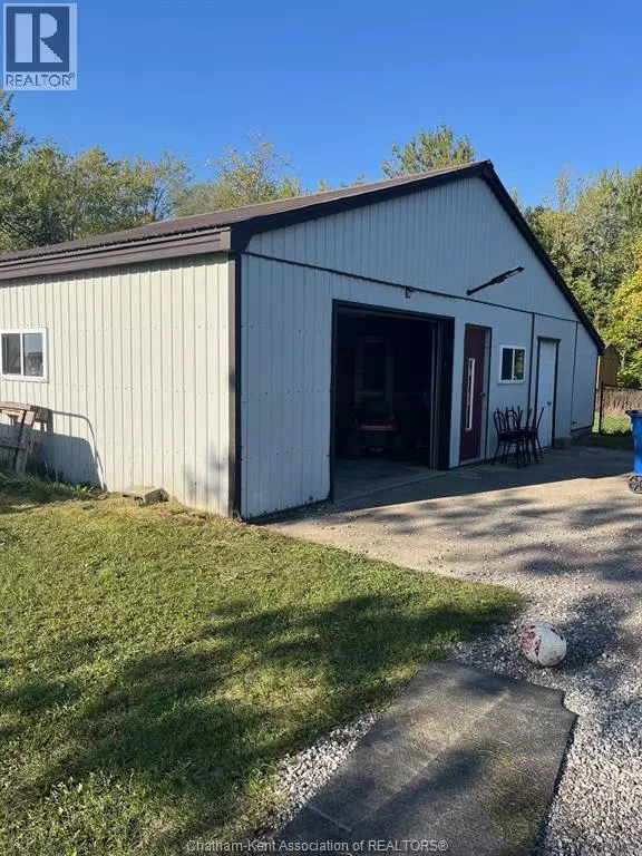 Charing Cross, ON N0P1G0,8459 MIDDLE LINE