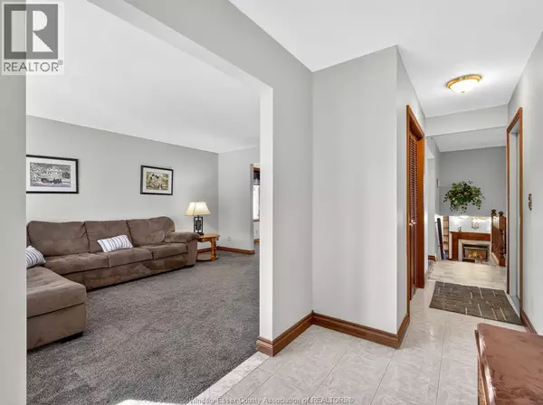 Windsor, ON N9E4C4,2392 VIA VITA STREET