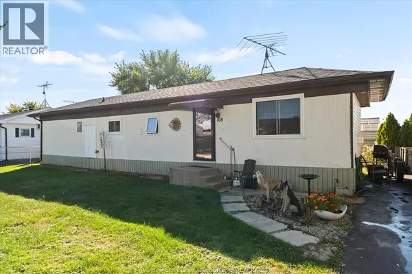 Lakeshore, ON N8N2P8,108 BROOKS