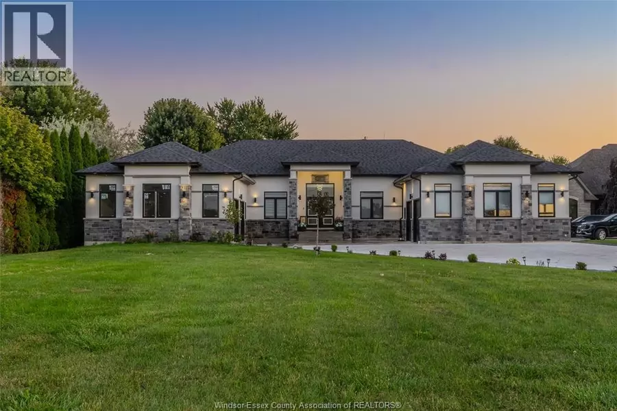 1316 Deer Run, Leamington, ON N8H3V7