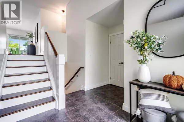 Windsor, ON N8P1K2,1026 Treverton