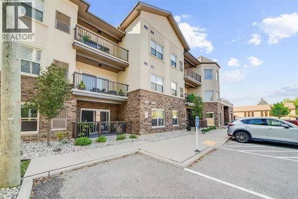 Windsor, ON N8S3E2,480 FAIRVIEW BLVD #105