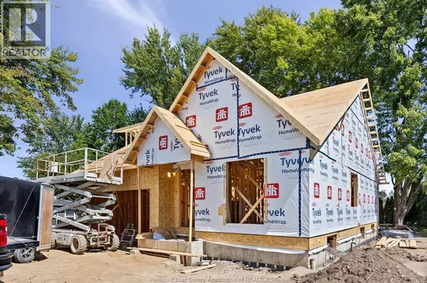 Kingsville, ON N9Y3X2,252 FORD ROAD