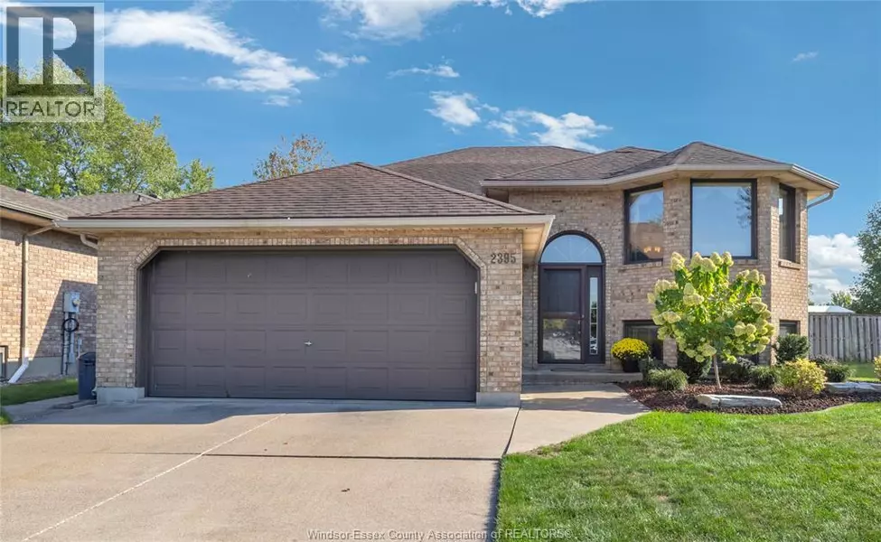 2395 YOUNGSTOWN STREET, Lasalle, ON N9E4L6