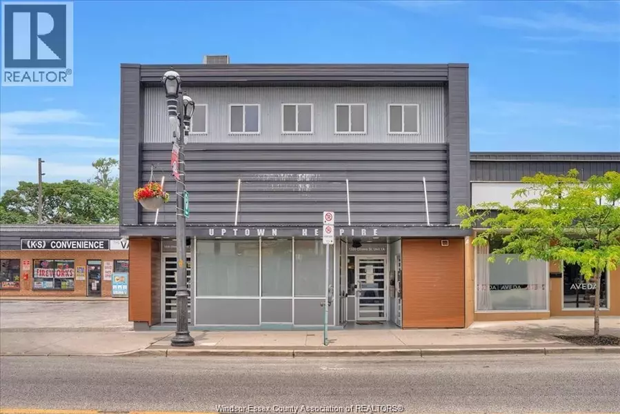 1326 OTTAWA, Windsor, ON N8X2E8