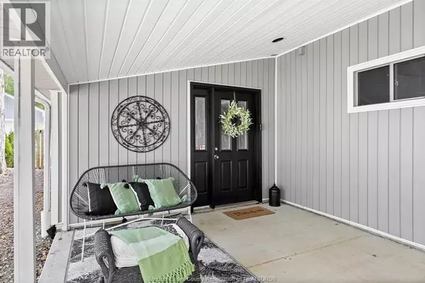 Colchester, ON N0R1G0,480 SYDENHAM STREET