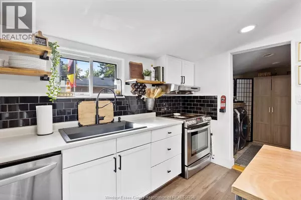 Colchester, ON N0R1G0,480 SYDENHAM STREET