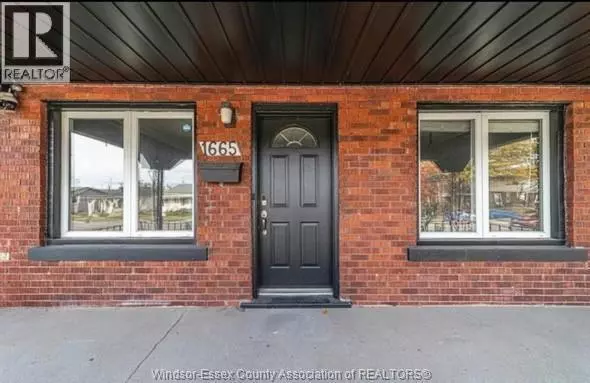Windsor, ON N8X4J9,1665 PARENT #MAIN FLOOR