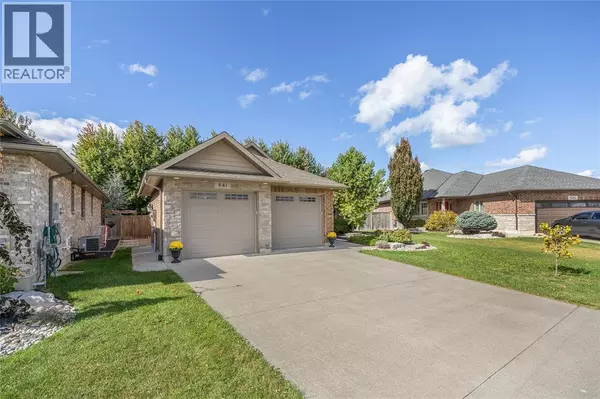 Sarnia, ON N7S0B4,841 MANHATTAN DRIVE