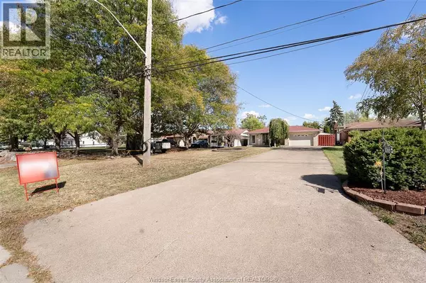 Windsor, ON N8S3N6,1066 Riverdale AVENUE