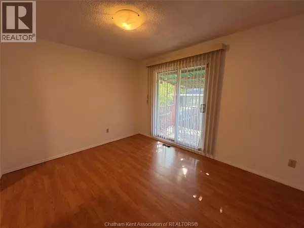 Chatham, ON N7M5Y1,104 Randolf CRESCENT