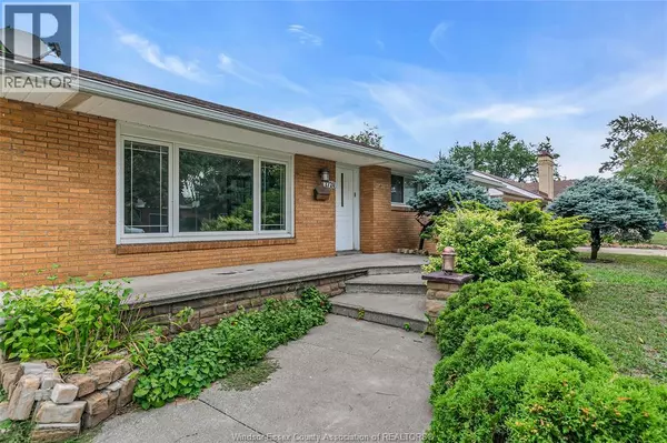 Windsor, ON N9E1Y3,2728 RADISSON AVENUE