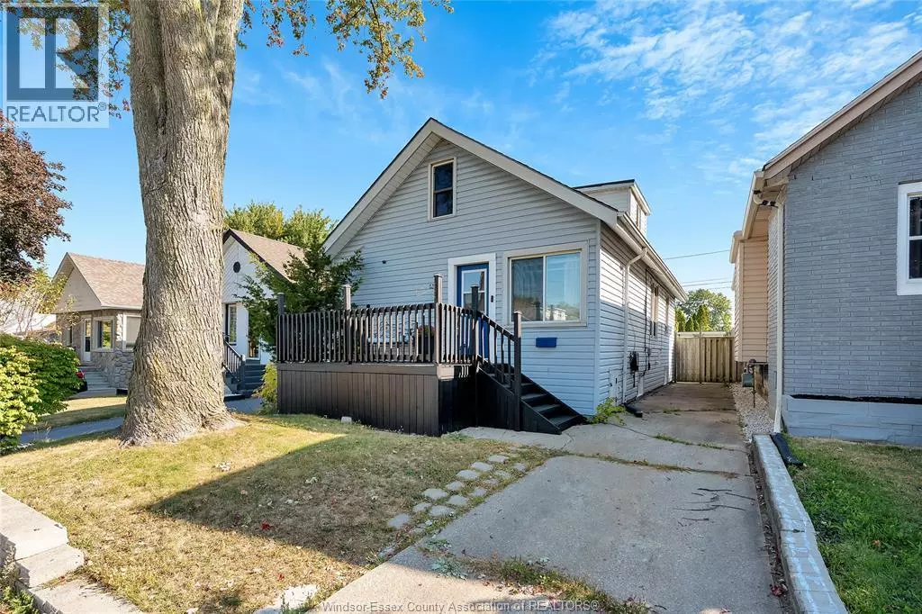 Windsor, ON N8X4A5,1386 LILLIAN AVENUE