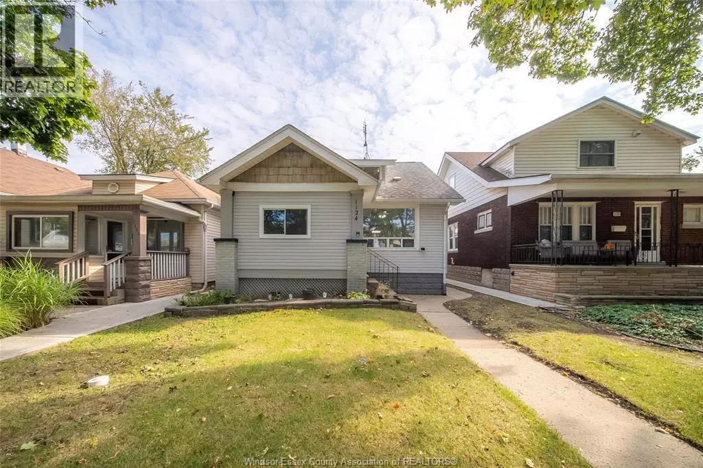 Windsor, ON N9A5A5,1124 JANETTE