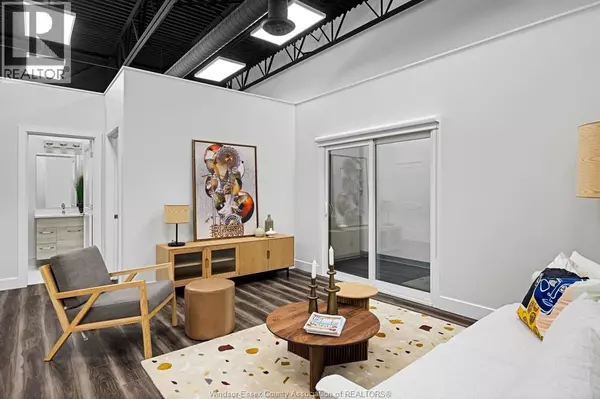 Lakeshore, ON N9K0C5,800 BEACHSIDE DR #301