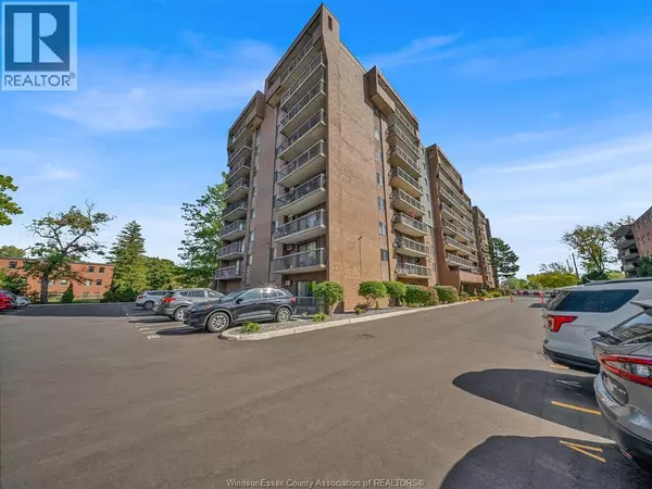3936 WYANDOTTE ST East #206, Windsor, ON N8Y4V1
