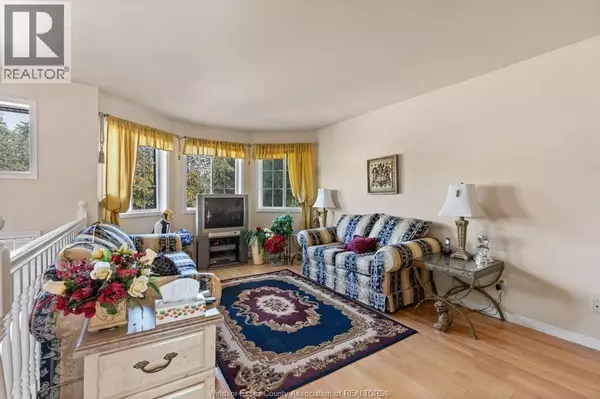 Windsor, ON N9B3H8,1801 DOMINION