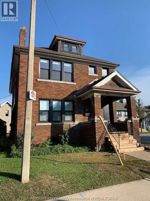 1496/1498 GILES East #UPPER, Windsor, ON N9A4H1