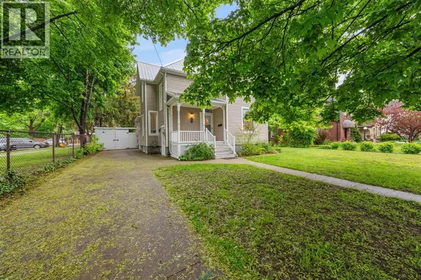 Sarnia, ON N7T2R1,156 QUEEN STREET