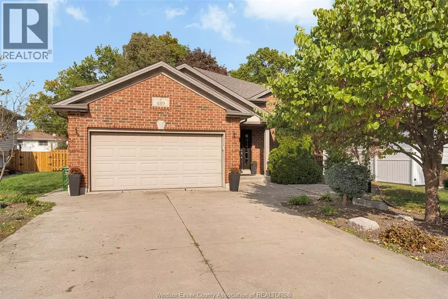 489 Kenwood Blvd., Lasalle, ON N9J2L8