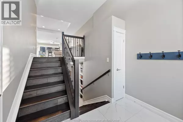 Amherstburg, ON N9V0B2,203 ADAMS