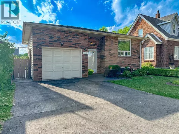 2587 TURNER, Windsor, ON N8W3L2