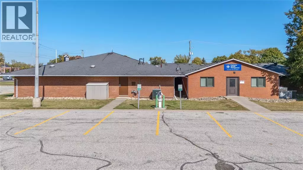 Sarnia, ON N7T7H2,2109 LONDON Line #40