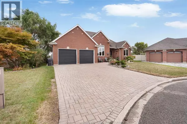 Lasalle, ON N9H2L8,2739 LOMBARDY